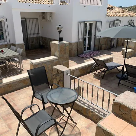 Casa Olivia Arboleas